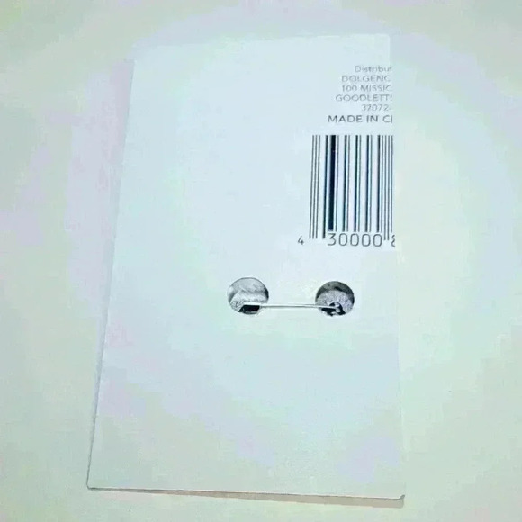 New Christmas Snow Man Brooch - Picture 2 of 3